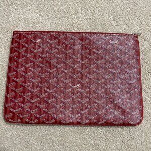 2021 Red Goyard Senat MM Cluth - Excellent Condition